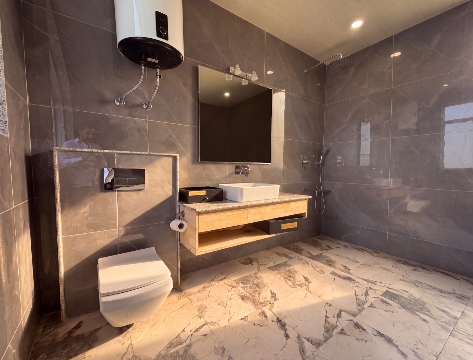Nigeen — washroom