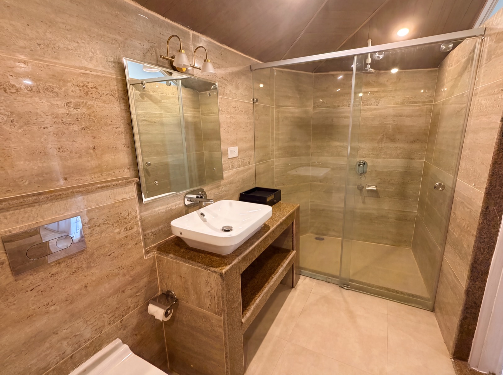 Chinar — washroom