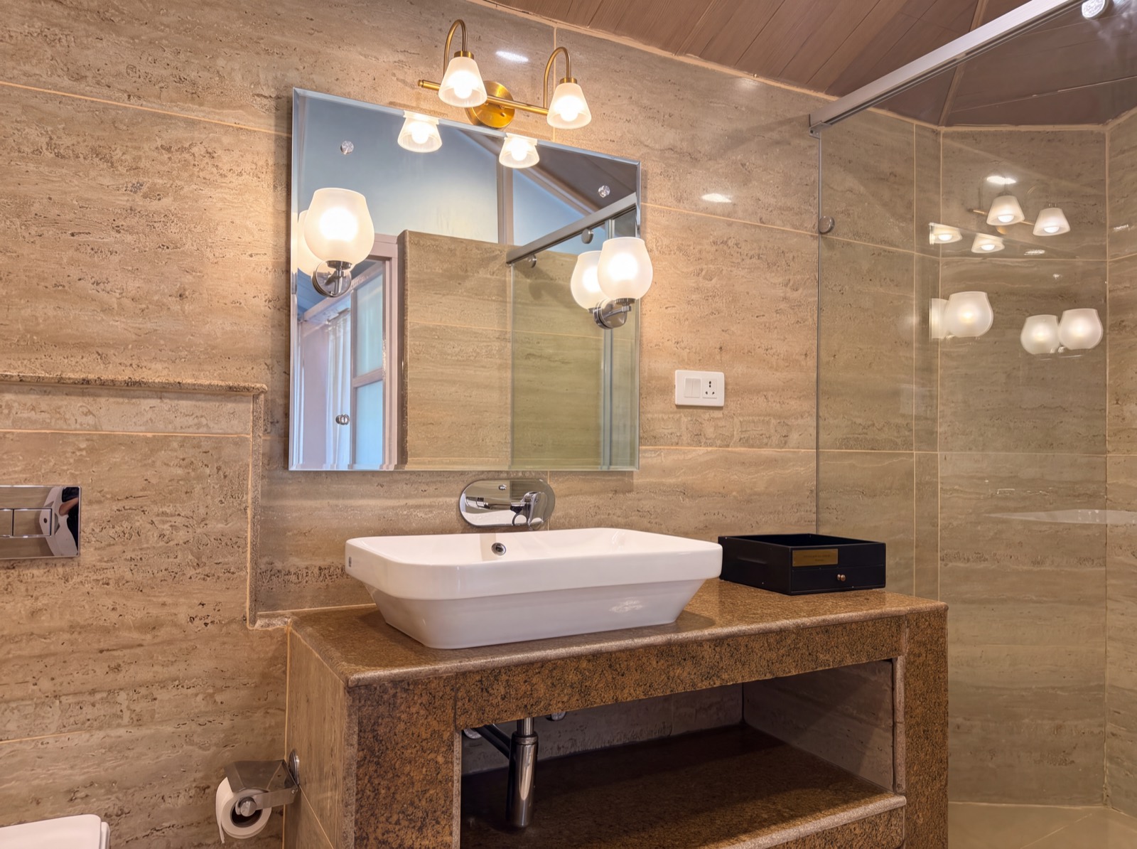 Chinar — washroom