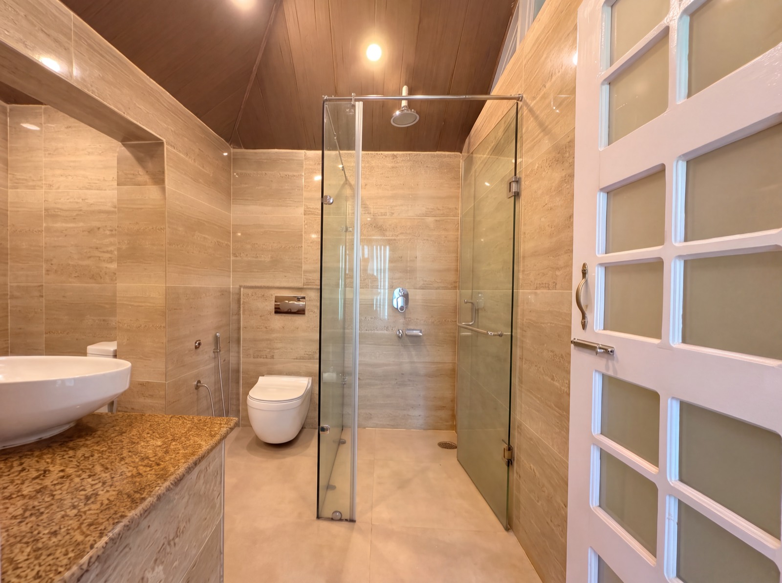 Sosan — washroom